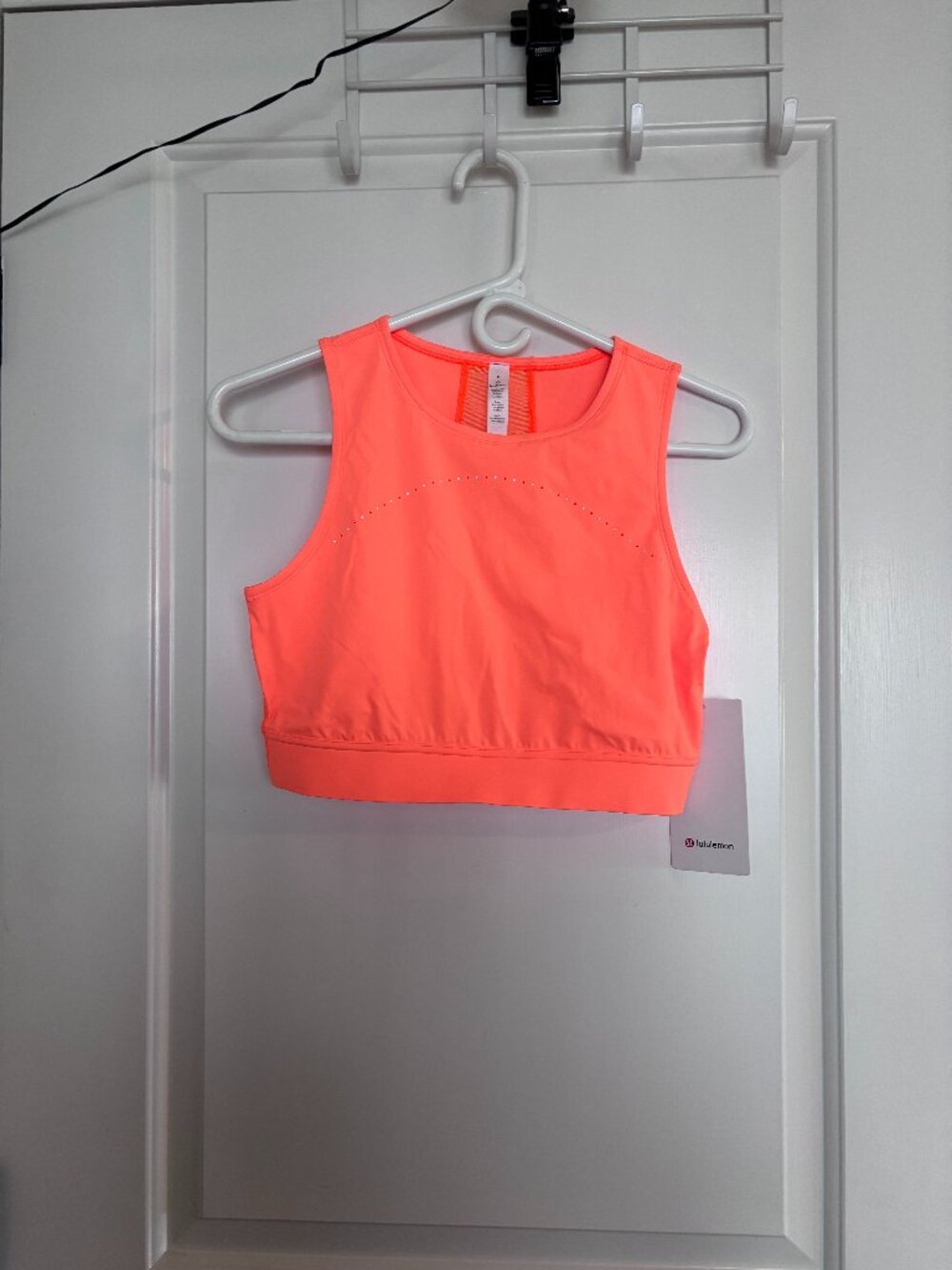 NWT Lululemon Women’s Size 8 Light Orange Hotty Hot Cropped Tank